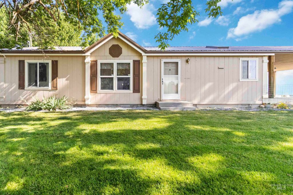 888 County Road 70, Weiser, ID 83672