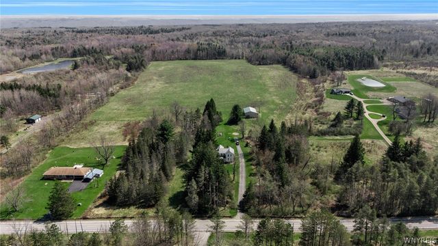 8721 Center Road, Colden, NY 14080