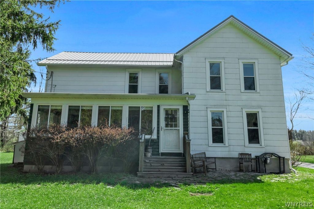 8721 Center Road, Colden, NY 14080