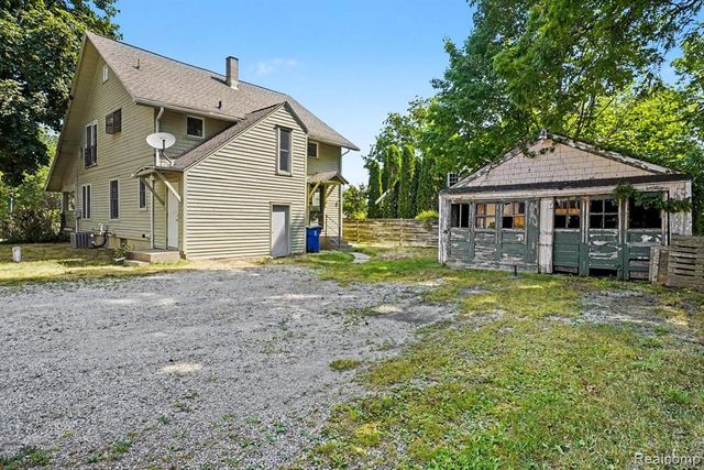 10266 Hegel Road, Goodrich, MI 48438