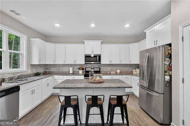 415 Creekstone Drive, Dallas, GA 30132