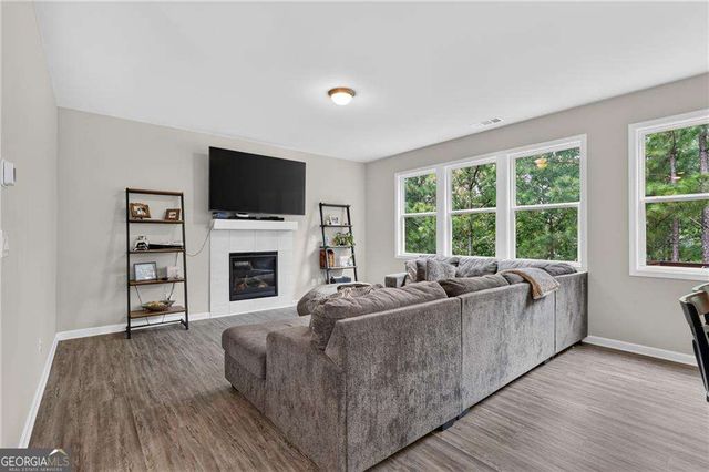 415 Creekstone Drive, Dallas, GA 30132
