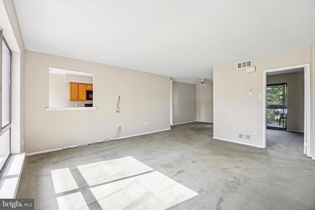 240 JAMES CT, Marlton, NJ 08053