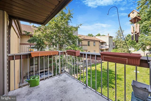 240 JAMES CT, Marlton, NJ 08053