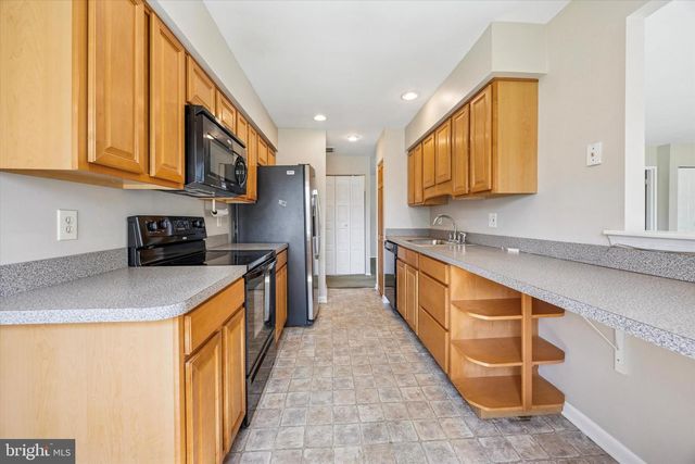 240 JAMES CT, Marlton, NJ 08053