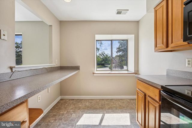 240 JAMES CT, Marlton, NJ 08053