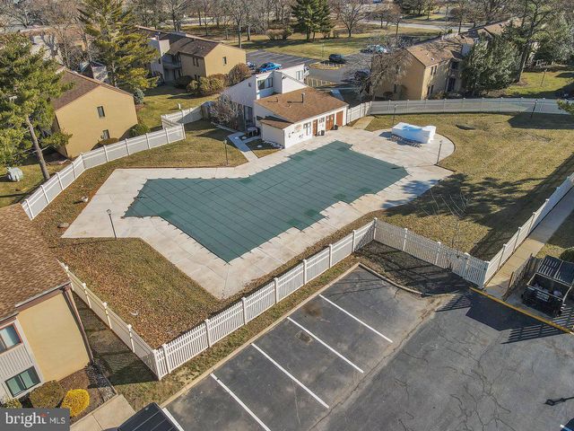 240 JAMES CT, Marlton, NJ 08053