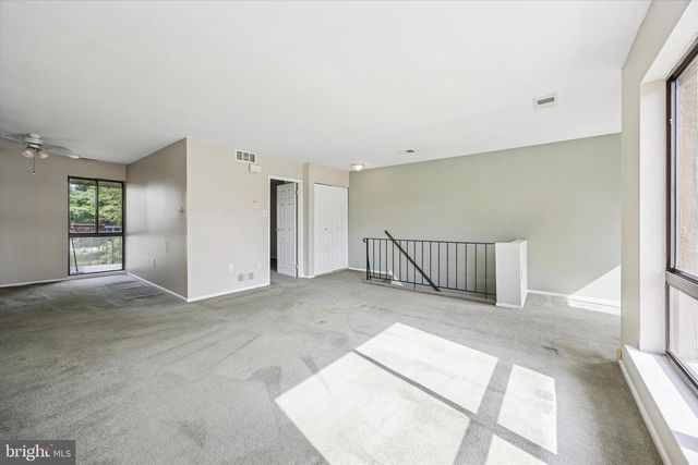 240 JAMES CT, Marlton, NJ 08053
