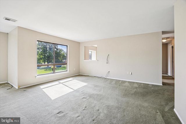 240 JAMES CT, Marlton, NJ 08053