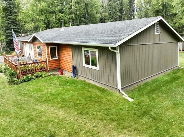 2940 MAURICE AVENUE, North Pole, AK 99705