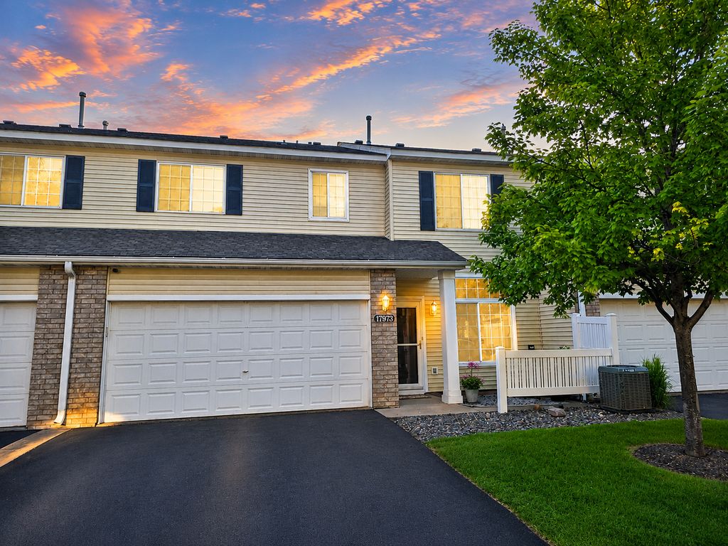 17973 96th Avenue N, Maple Grove, MN 55311