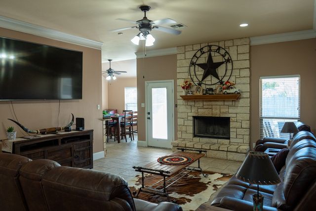 1447 Crossings Court, San Angelo, TX 76904