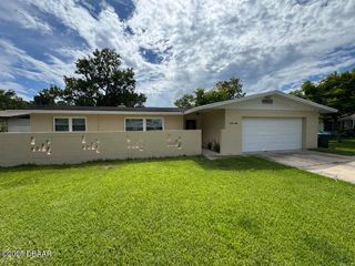 1660 Caldwell Road, South Daytona, FL 32119