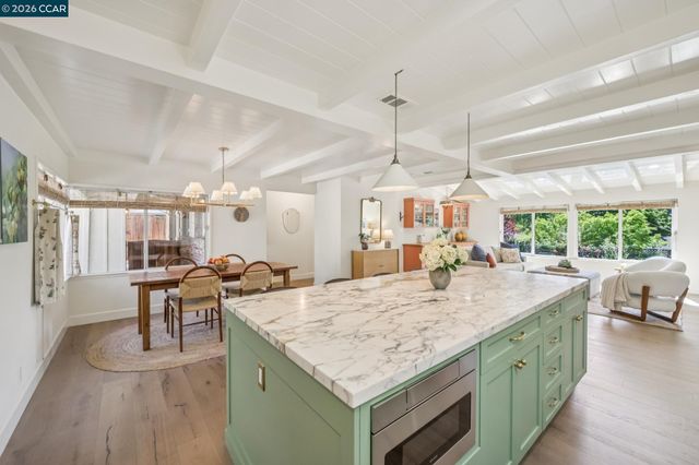 1126 Hidalgo Ct, Lafayette, CA 94549