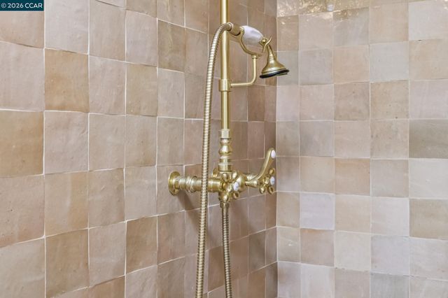 1126 Hidalgo Ct, Lafayette, CA 94549