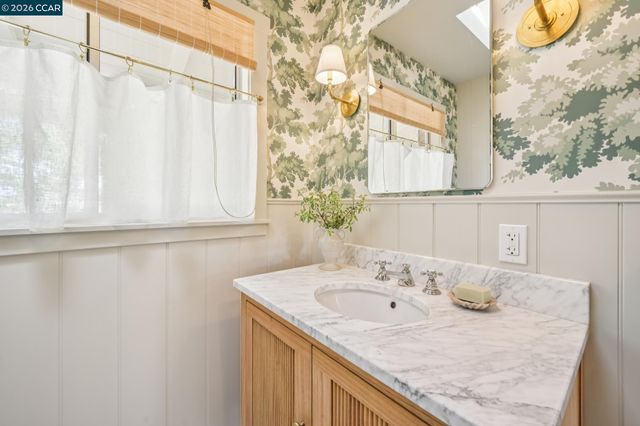 1126 Hidalgo Ct, Lafayette, CA 94549