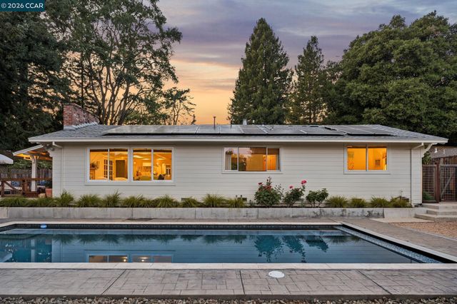 1126 Hidalgo Ct, Lafayette, CA 94549