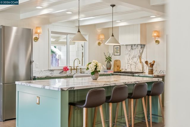 1126 Hidalgo Ct, Lafayette, CA 94549