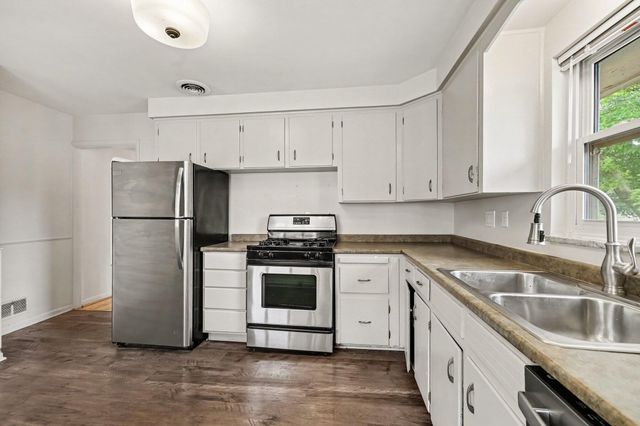 1597 Greenview Drive, Ann Arbor, MI 48103