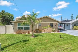 814 107th AVE N, Naples, FL 34108
