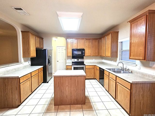 300 EAGLE FLIGHT, Cibolo, TX 78108