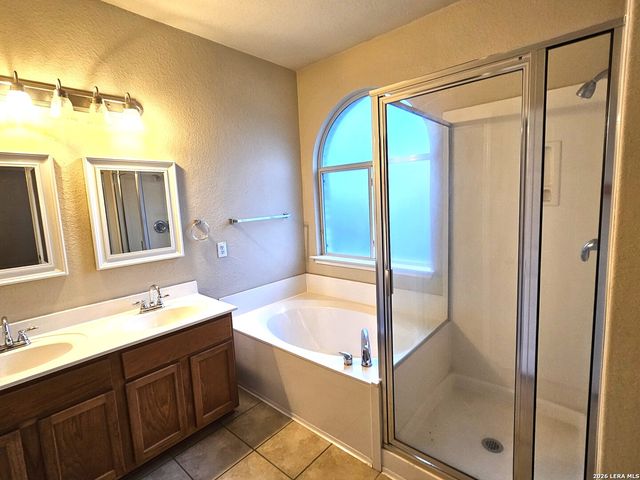 300 EAGLE FLIGHT, Cibolo, TX 78108