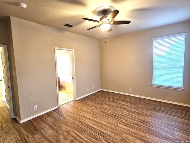 300 EAGLE FLIGHT, Cibolo, TX 78108