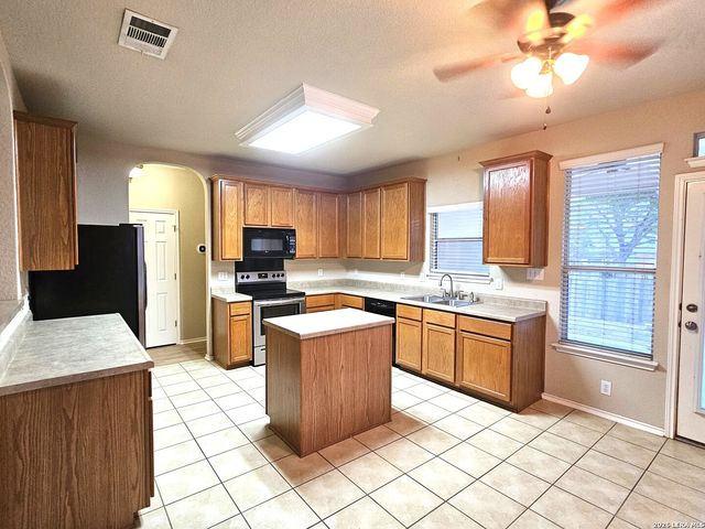 300 EAGLE FLIGHT, Cibolo, TX 78108