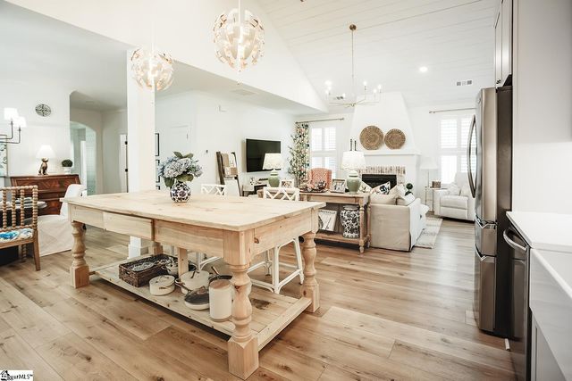 8 Toynbee Drive, Simpsonville, SC 29681