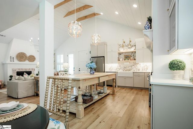 8 Toynbee Drive, Simpsonville, SC 29681