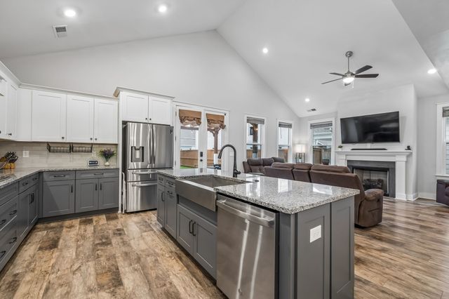 226 Southmen Ln, Spring Hill, TN 37174