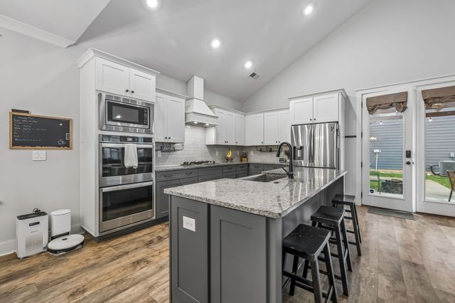 226 Southmen Ln, Spring Hill, TN 37174