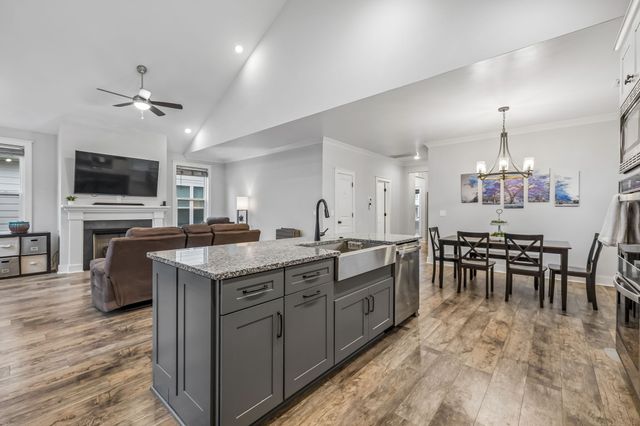 226 Southmen Ln, Spring Hill, TN 37174