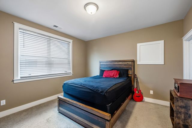 226 Southmen Ln, Spring Hill, TN 37174