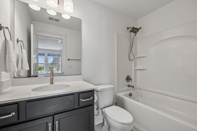226 Southmen Ln, Spring Hill, TN 37174