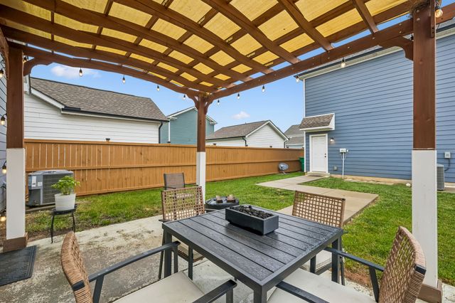 226 Southmen Ln, Spring Hill, TN 37174