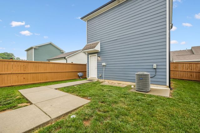 226 Southmen Ln, Spring Hill, TN 37174
