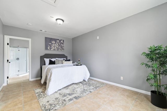 6411 ROYALTY PT, San Antonio, TX 78238