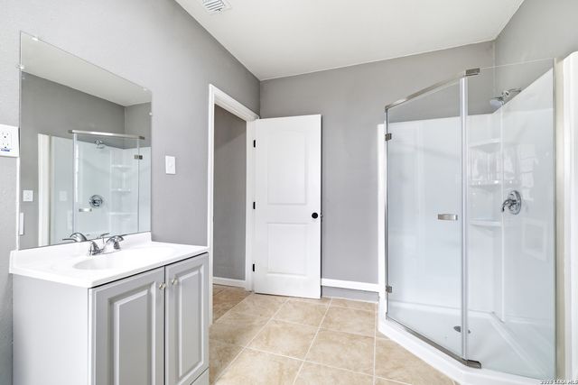 6411 ROYALTY PT, San Antonio, TX 78238