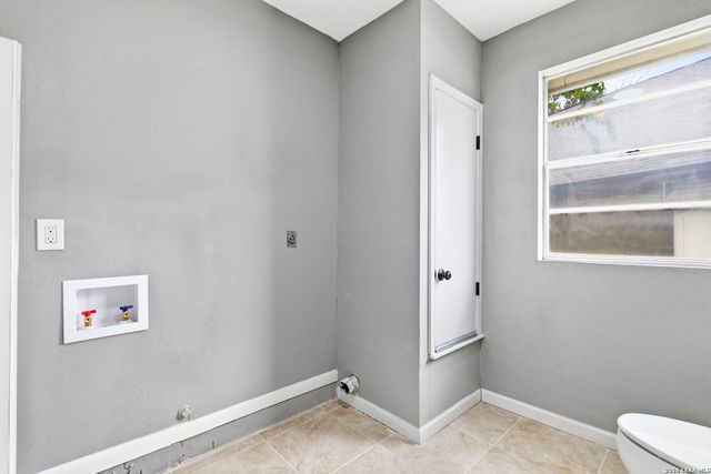 6411 ROYALTY PT, San Antonio, TX 78238