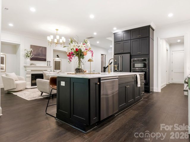 405 Audrey Place, Charlotte, NC 28226