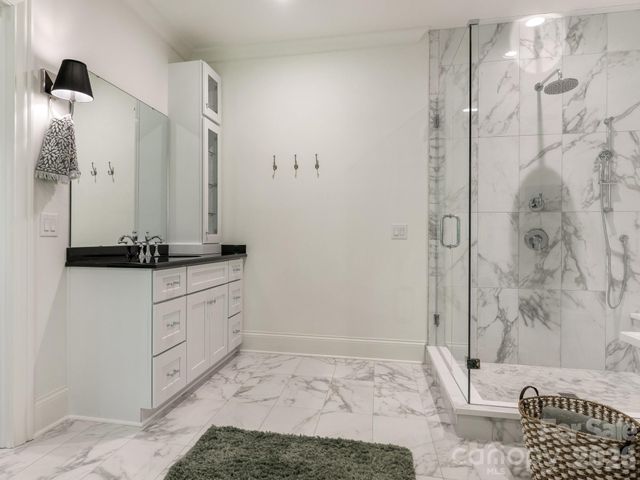 405 Audrey Place, Charlotte, NC 28226