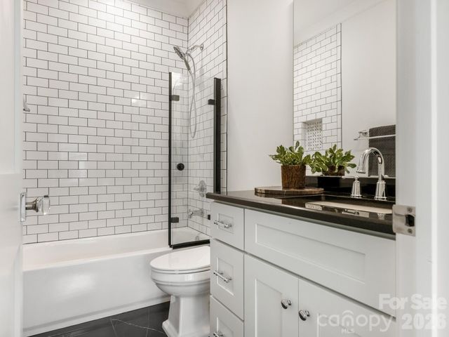 405 Audrey Place, Charlotte, NC 28226