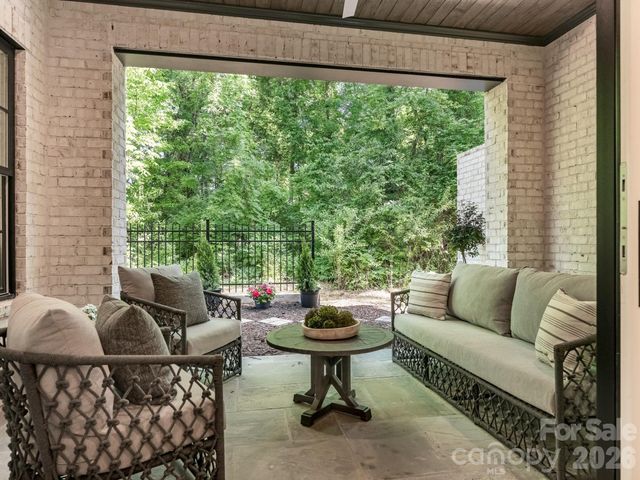 405 Audrey Place, Charlotte, NC 28226