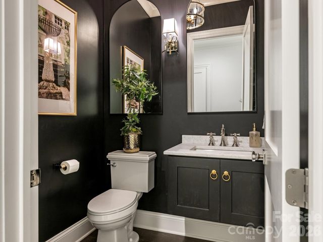 405 Audrey Place, Charlotte, NC 28226