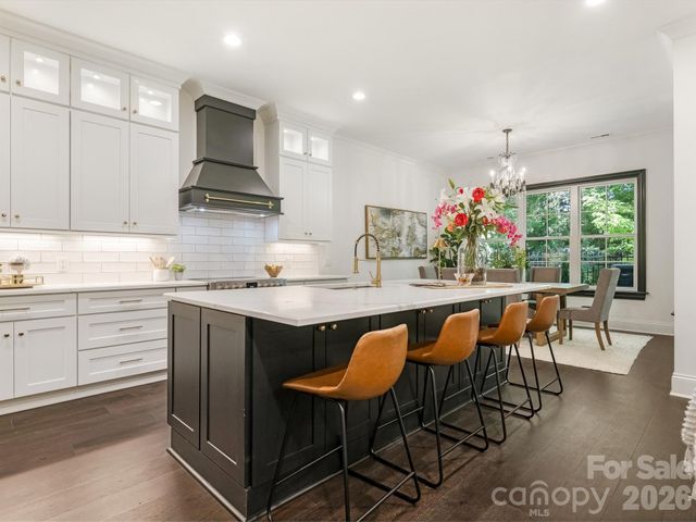 405 Audrey Place, Charlotte, NC 28226