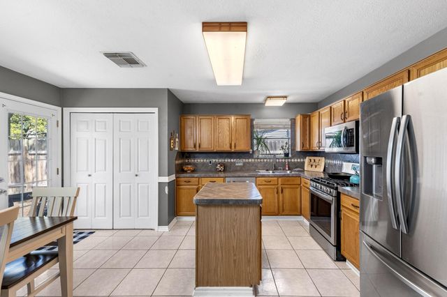 313 Trailride Road, Angleton, TX 77515