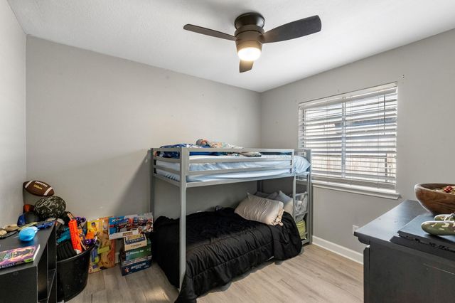 313 Trailride Road, Angleton, TX 77515