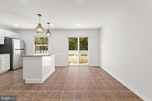 716 6TH RD, Newtonville, NJ 08346