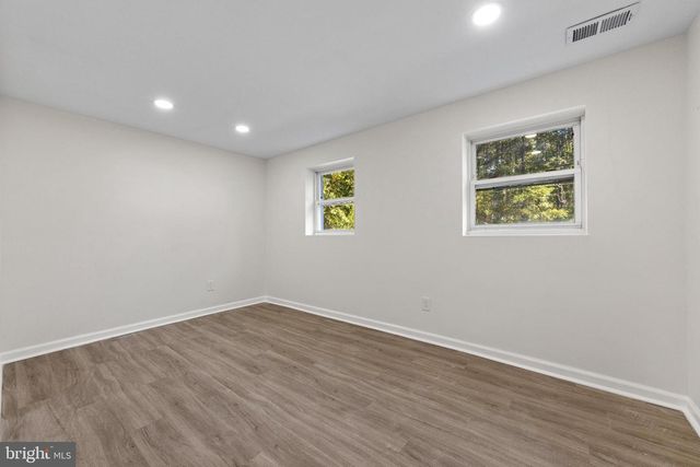 716 6TH RD, Newtonville, NJ 08346